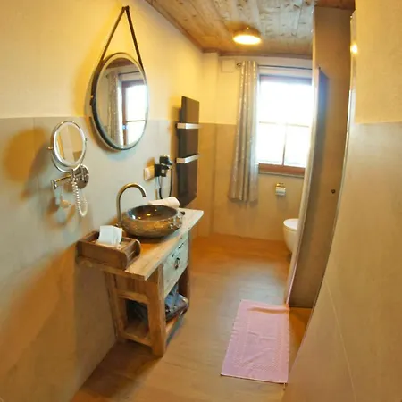 Frauenalmresort - Horská chata *